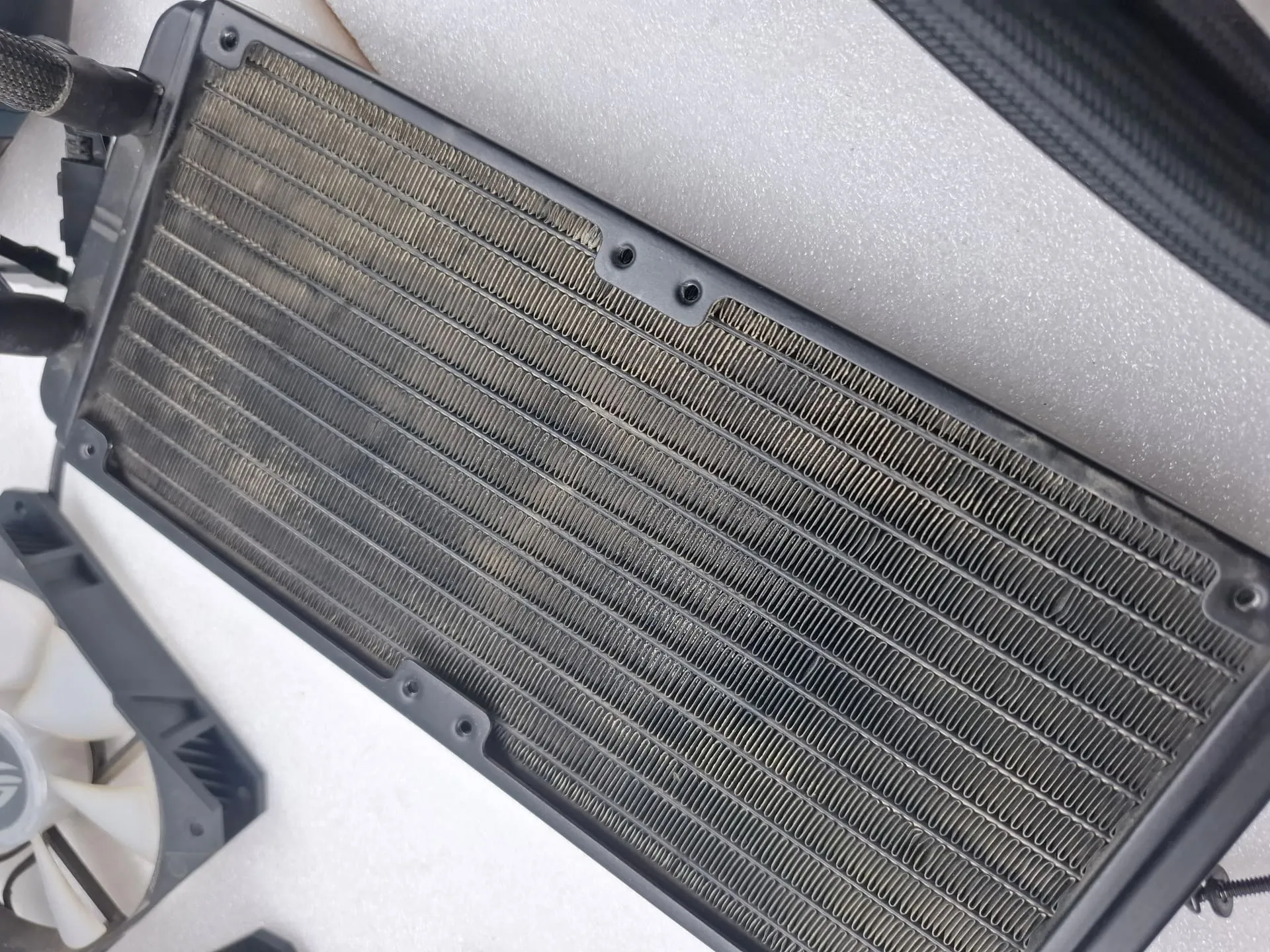 Восстановление двух ASUS ROG Strix RTX 3090 Ti LC 240: Code 43, не определяется и ТО водянки